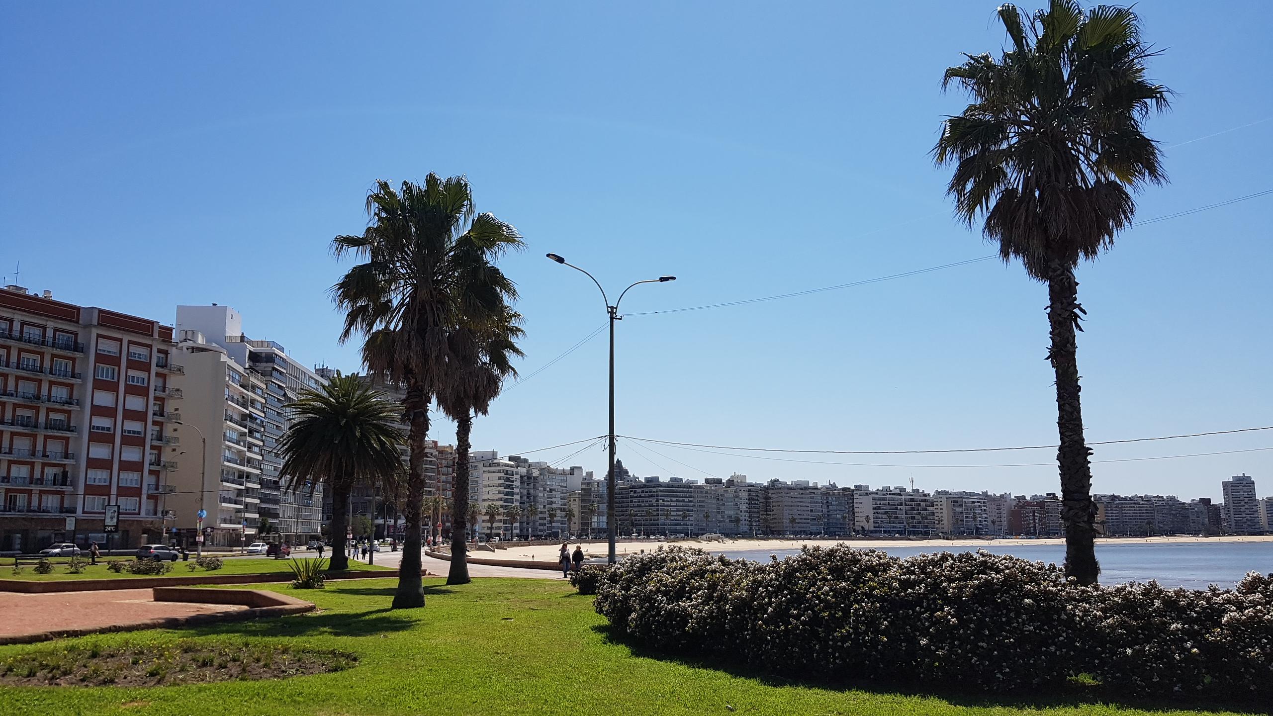 Punta Trouville Hotel Montevideo Exterior photo